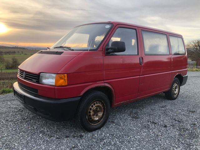 Volkswagen T4 Caravelle 2.5 TDI 75kW syncro 4X4