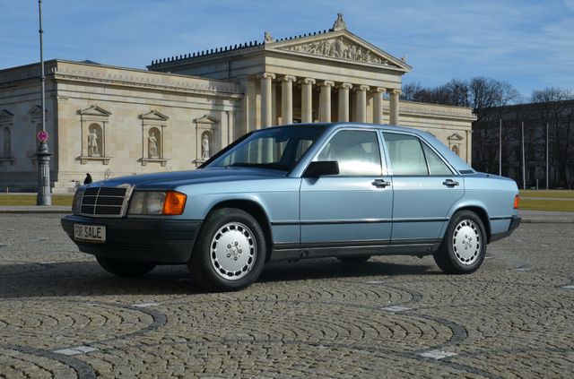 Mercedes-Benz 190 E 2,6 AUTOMAT*SCHIEBEDACH*SHZ*TEMPOMAT*