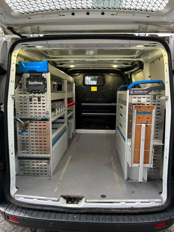 Image of Ford Transit Custom