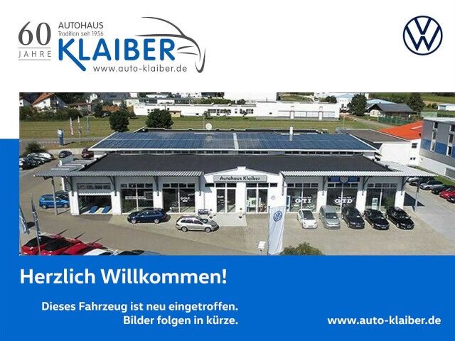 Golf VIII United 1.5 eTSI DSG NAV+LED+ACC+HARMAN