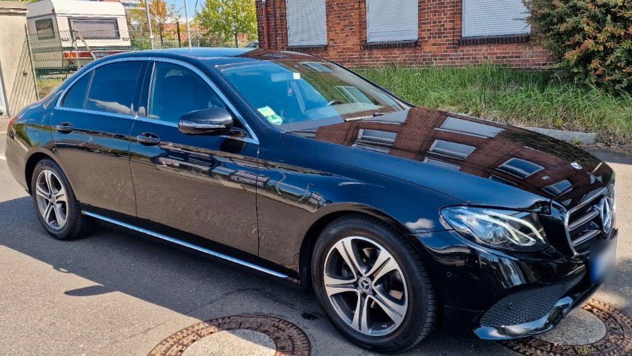 Image of Mercedes-Benz E 200