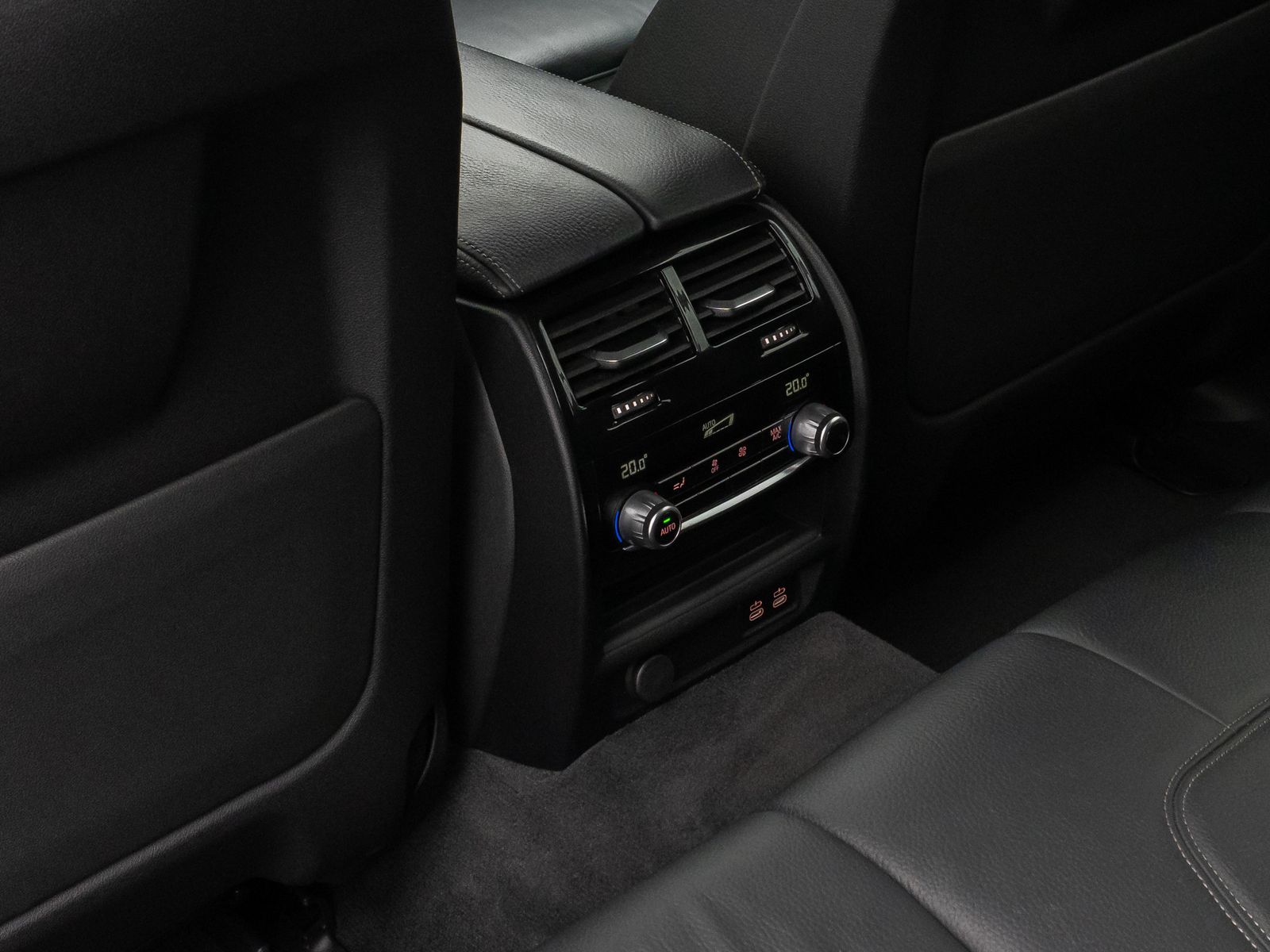 Fahrzeugabbildung BMW 530e Kamera DAB HiFi CockPitPro Fernlichtassist