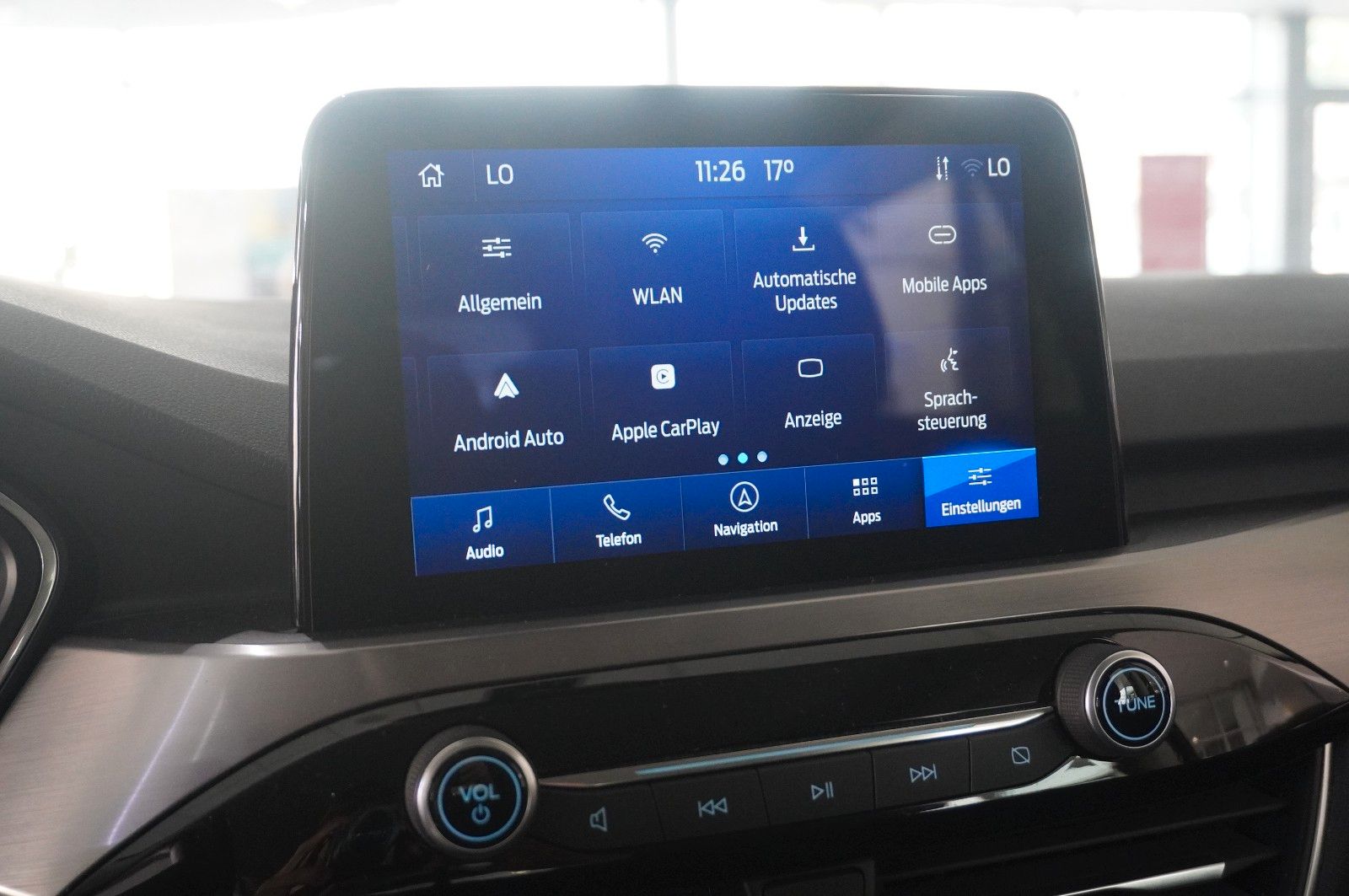 Fahrzeugabbildung Ford Kuga Plug-In Hybrid 2.5 TITANIUM NAVI/LED/SH/DAB