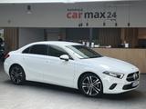 Mercedes-Benz A A 180 Edition Prog. NAVI CAM CarPlay/Android - Mercedes-Benz A 180 mit Benzin-Antrieb: Leder, Limousine