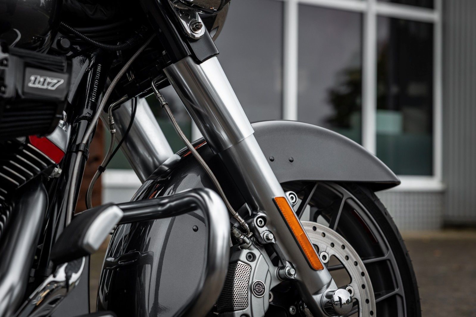 Fahrzeugabbildung Harley-Davidson FLHXSE CVO Street Glide 117 Cui - JEKILL & HYDE