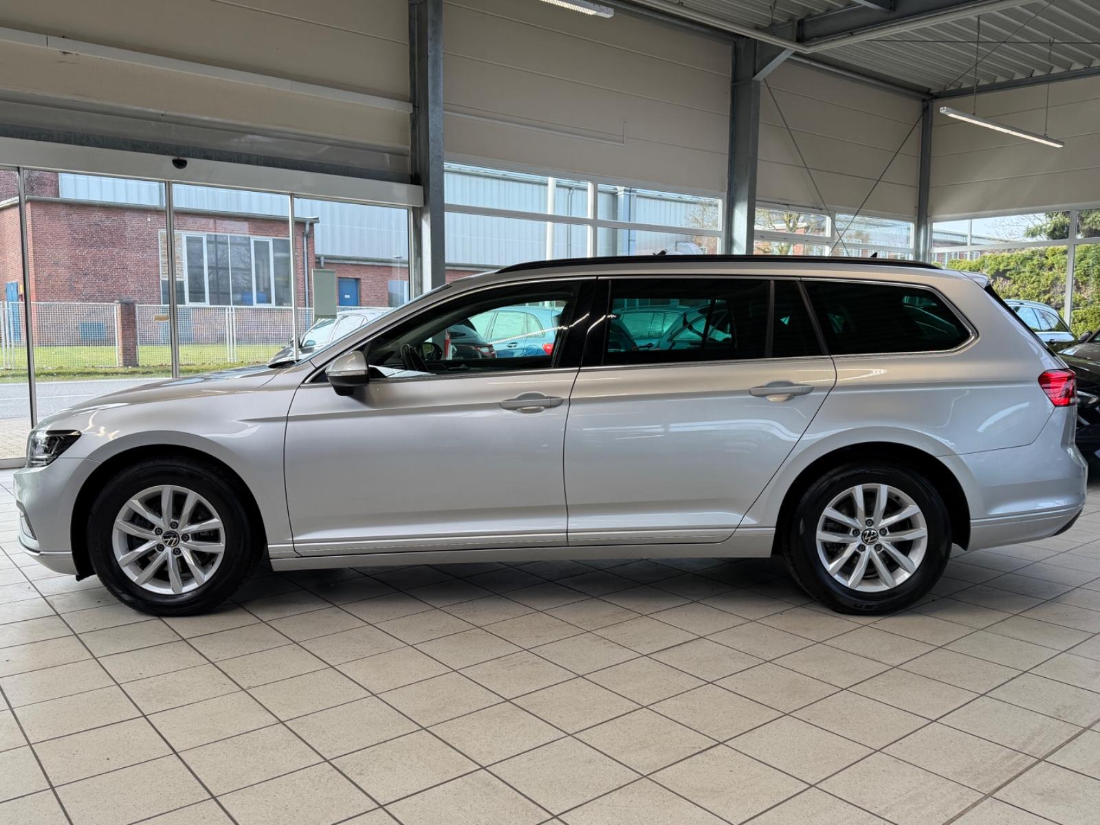 Volkswagen Passat Variant 2.0 TDI DSG/1Hd/AHK/R-Cam/ACC/LED