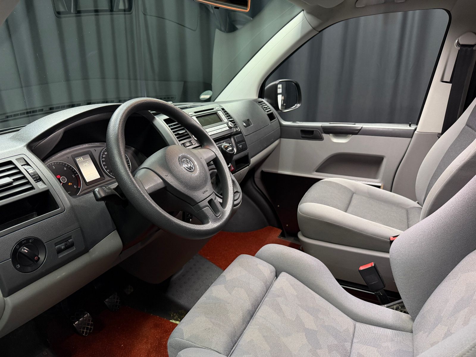 Fahrzeugabbildung Volkswagen T5 Transporter Kasten |KLIMA|1.HAND|RECARO|UMBAU