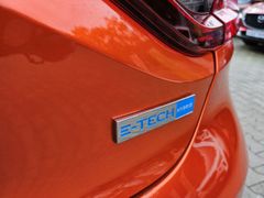 Fahrzeugabbildung Clio V Equilibre 1.6 E-TECH Hybrid 145 EU6d