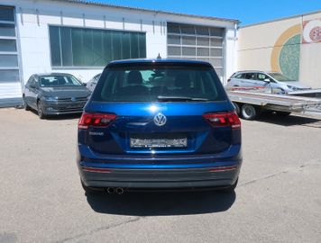 Volkswagen Tiguan - 4