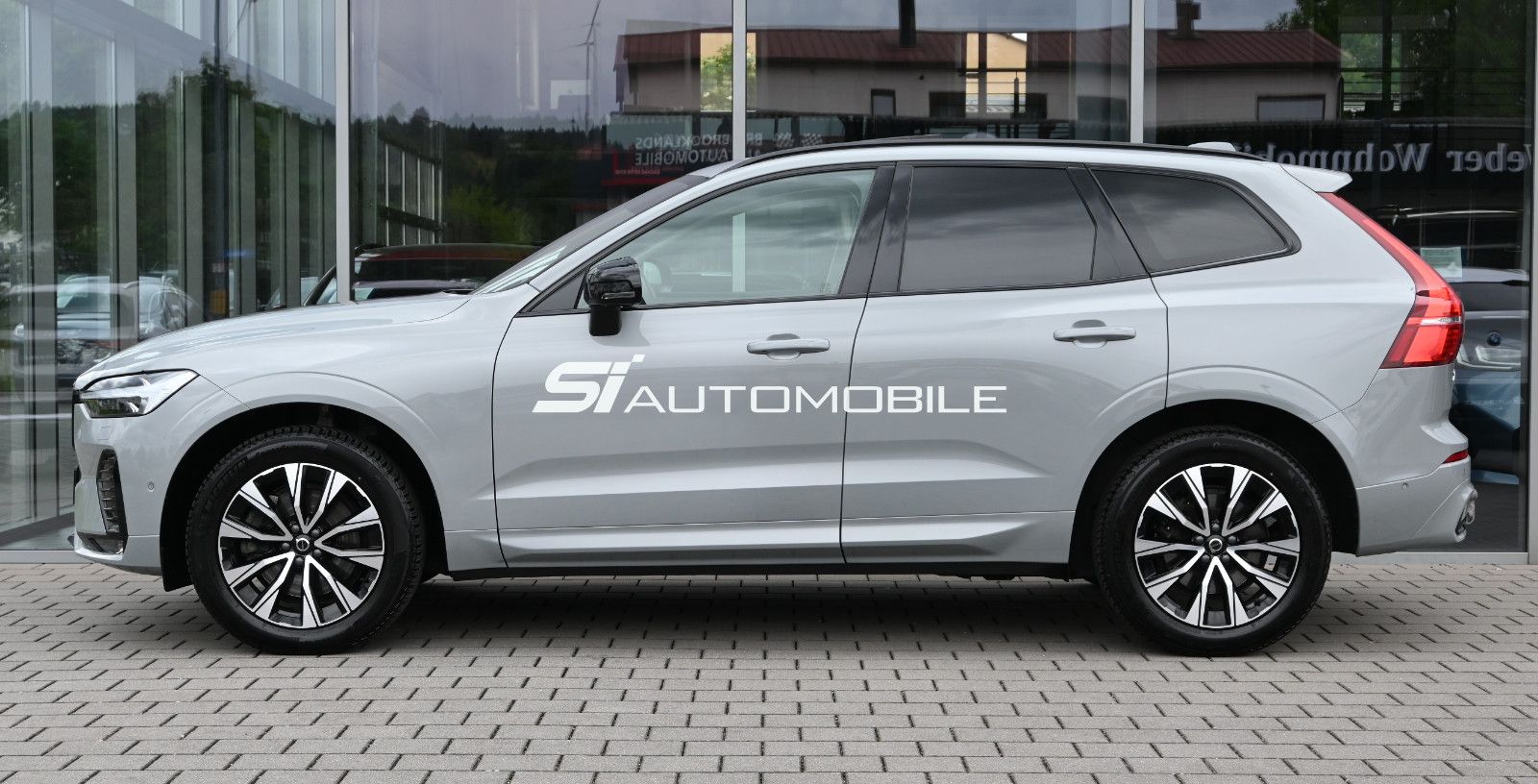 Fahrzeugabbildung Volvo XC60 B4 D AWD Plus Dark °ACC°AHK°PANO°STANDHEIZ°