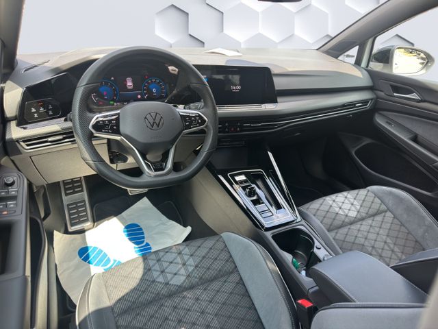 Golf Variant VIII Mildhybrid R-Line 1.5 eTSI DSG