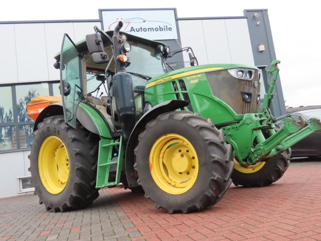 John Deere 6095 MC+SALZSTREUER+SCHAUFEL