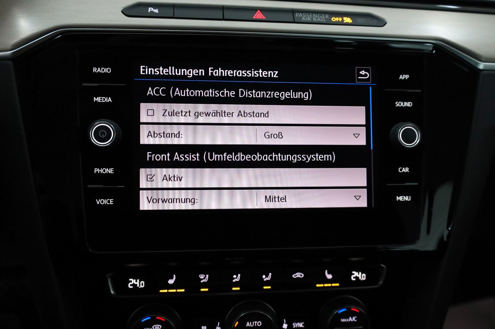 Fahrzeugabbildung Volkswagen Passat Variant Highline 4M,Navi,Kamer,ACC,AHK+WR