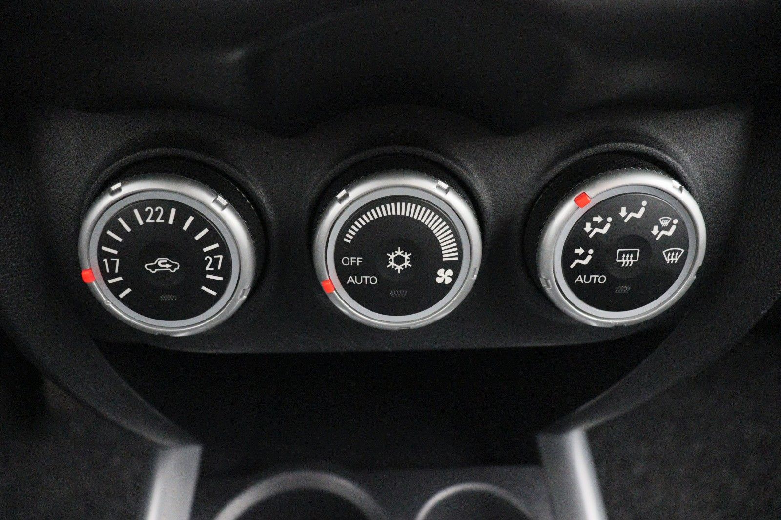 Fahrzeugabbildung Mitsubishi ASX 1.8 DI-D Intro Edition 2WD