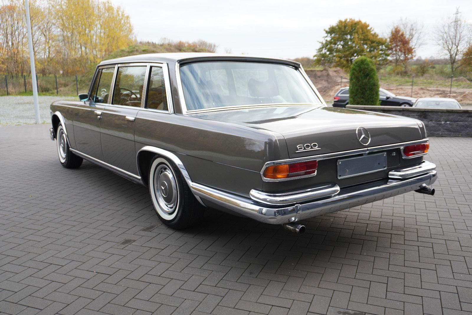 Fahrzeugabbildung Mercedes-Benz 600
