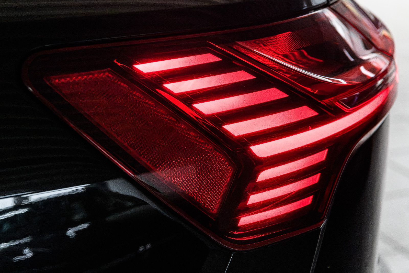 Fahrzeugabbildung Audi e-tron 50 quattro LED+NAVI+SZH+RFK
