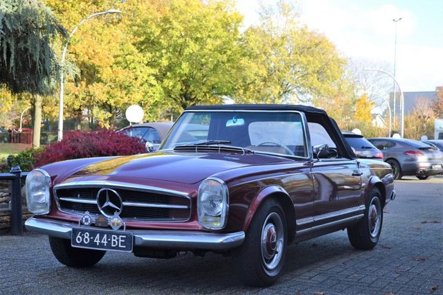 Mercedes-Benz SL 230 230 Pagode