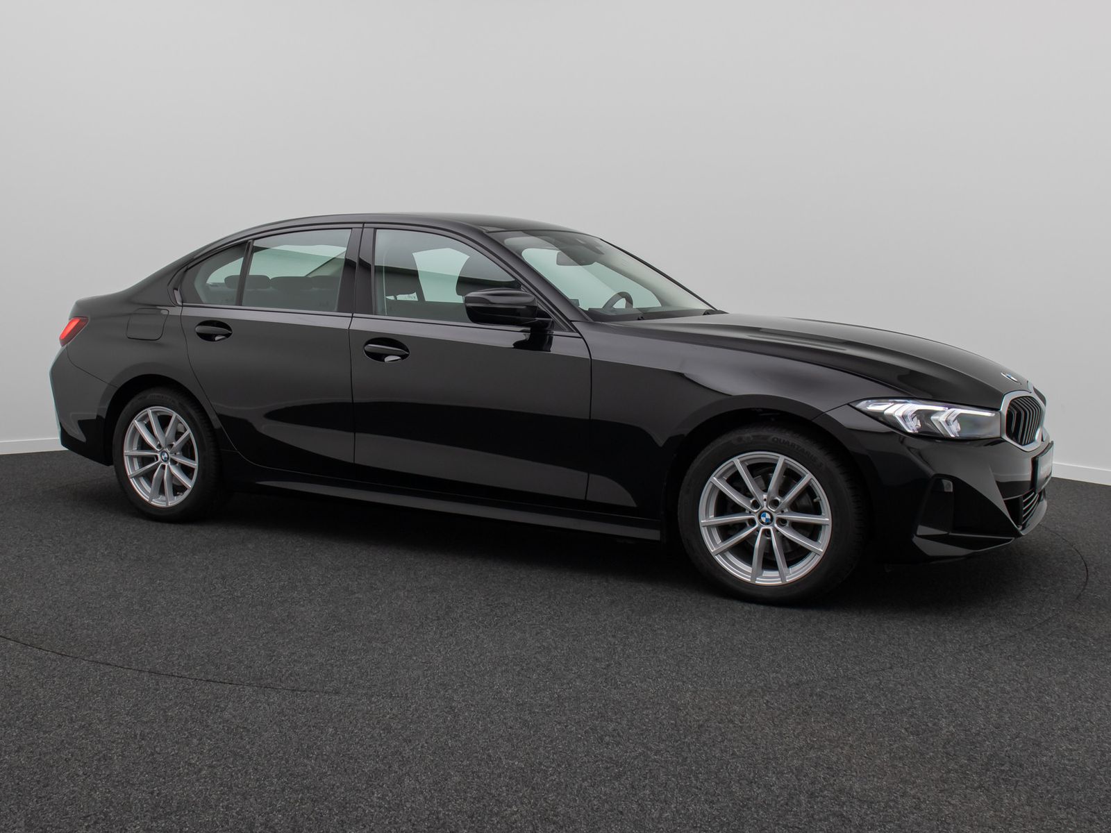 Fahrzeugabbildung BMW 318i GeschwindigRe DAB PDC CockpitPlus Widscreen