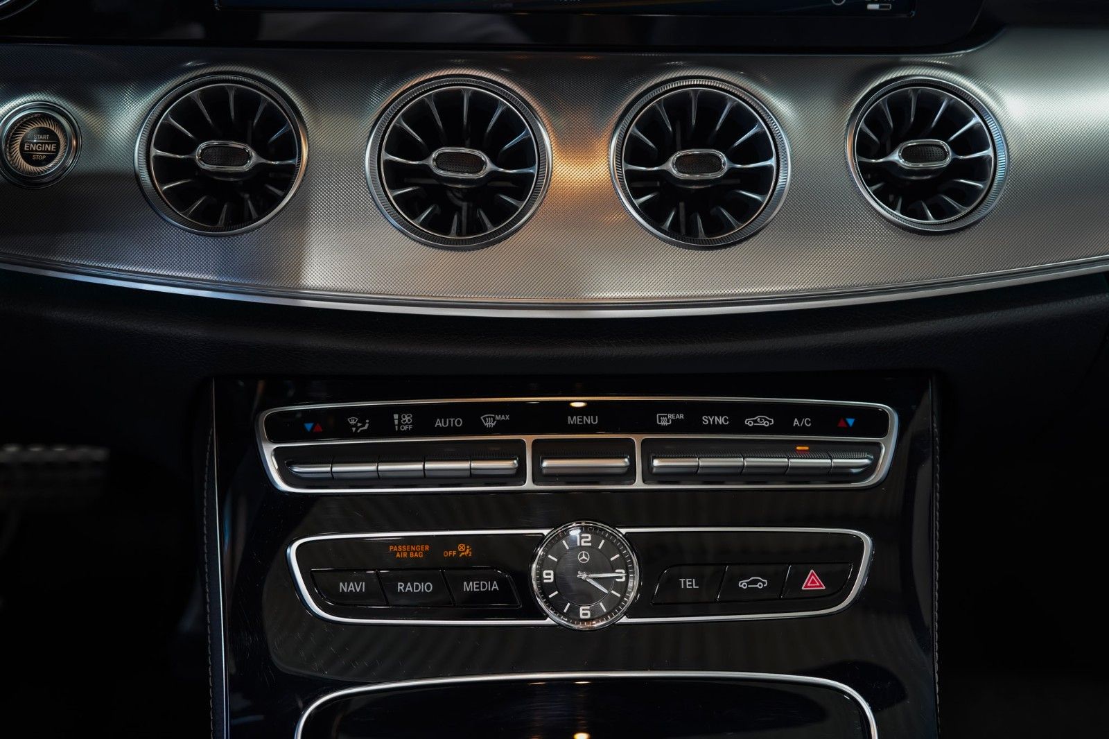 Mercedes-Benz E 220 d Cabrio*AMG-LINE*LEDER*MULTIBEAM*COMAND* foto 19