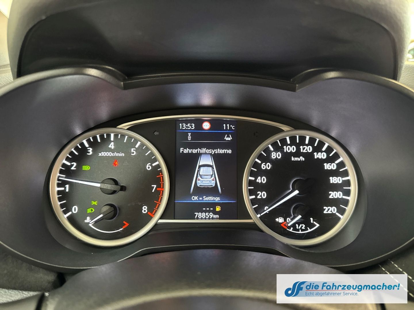 Fahrzeugabbildung Nissan Micra N-Sport Navi Soundsystem Bose LED Klimaaut