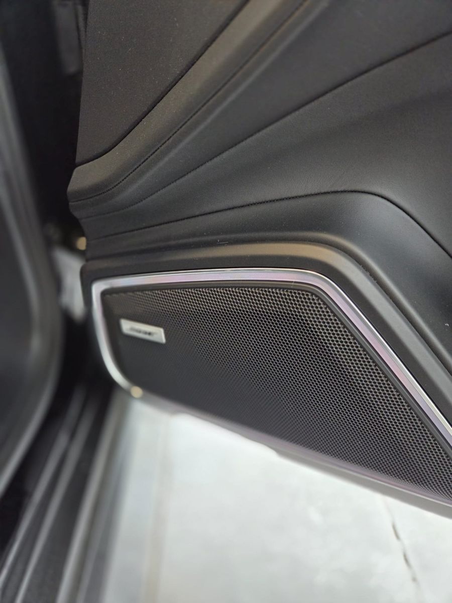 Fahrzeugabbildung Porsche Panamera Sport Turismo 4 E-Hybrid/VOLLAUSTATTUNG