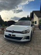 Volkswagen Golf 7.5 GTI TCR Leder Akra Pano Sound DCC