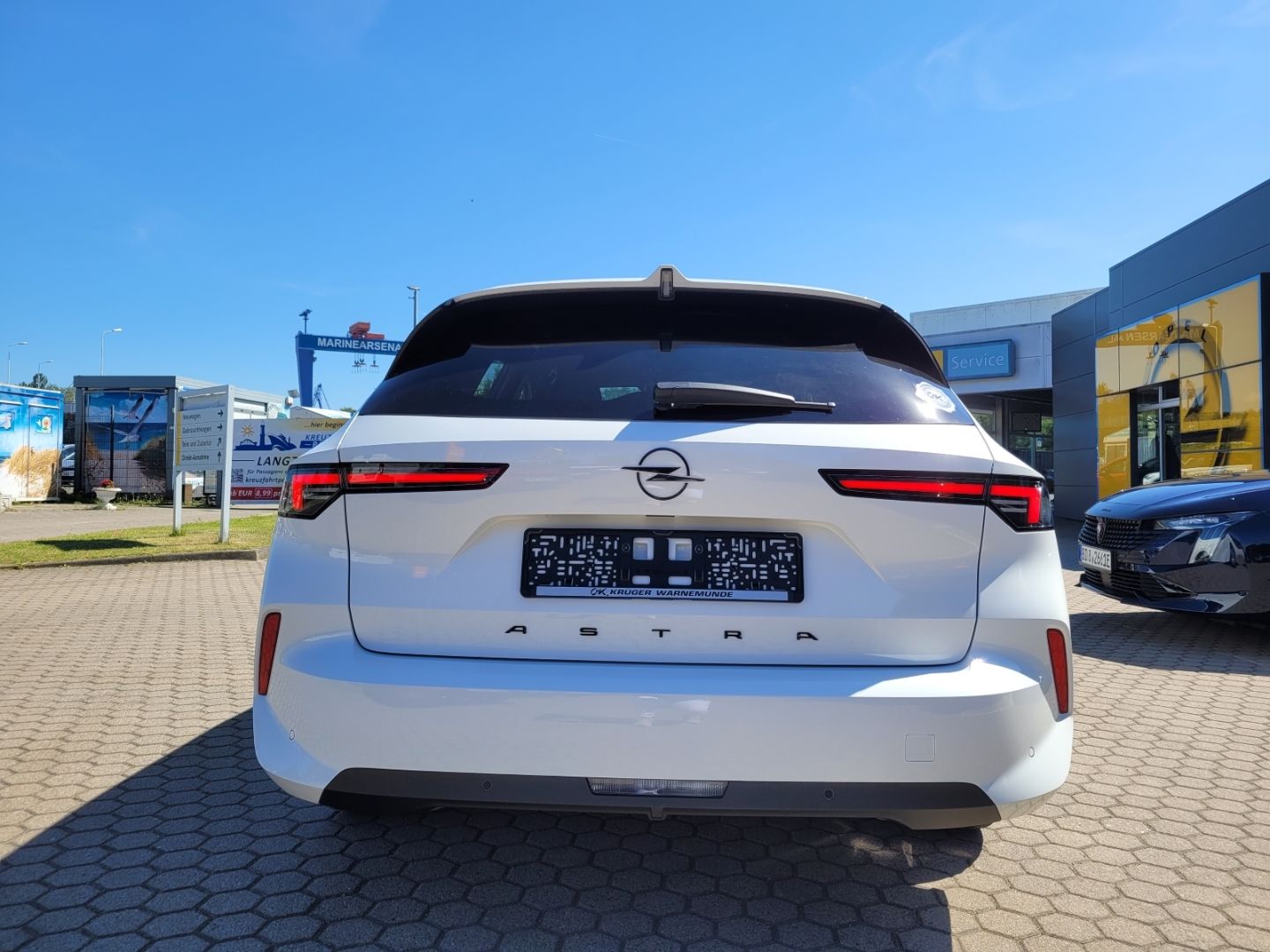 Fahrzeugabbildung Opel Astra L Edition Sports Tourer SHZ+LHZ+Allwetter