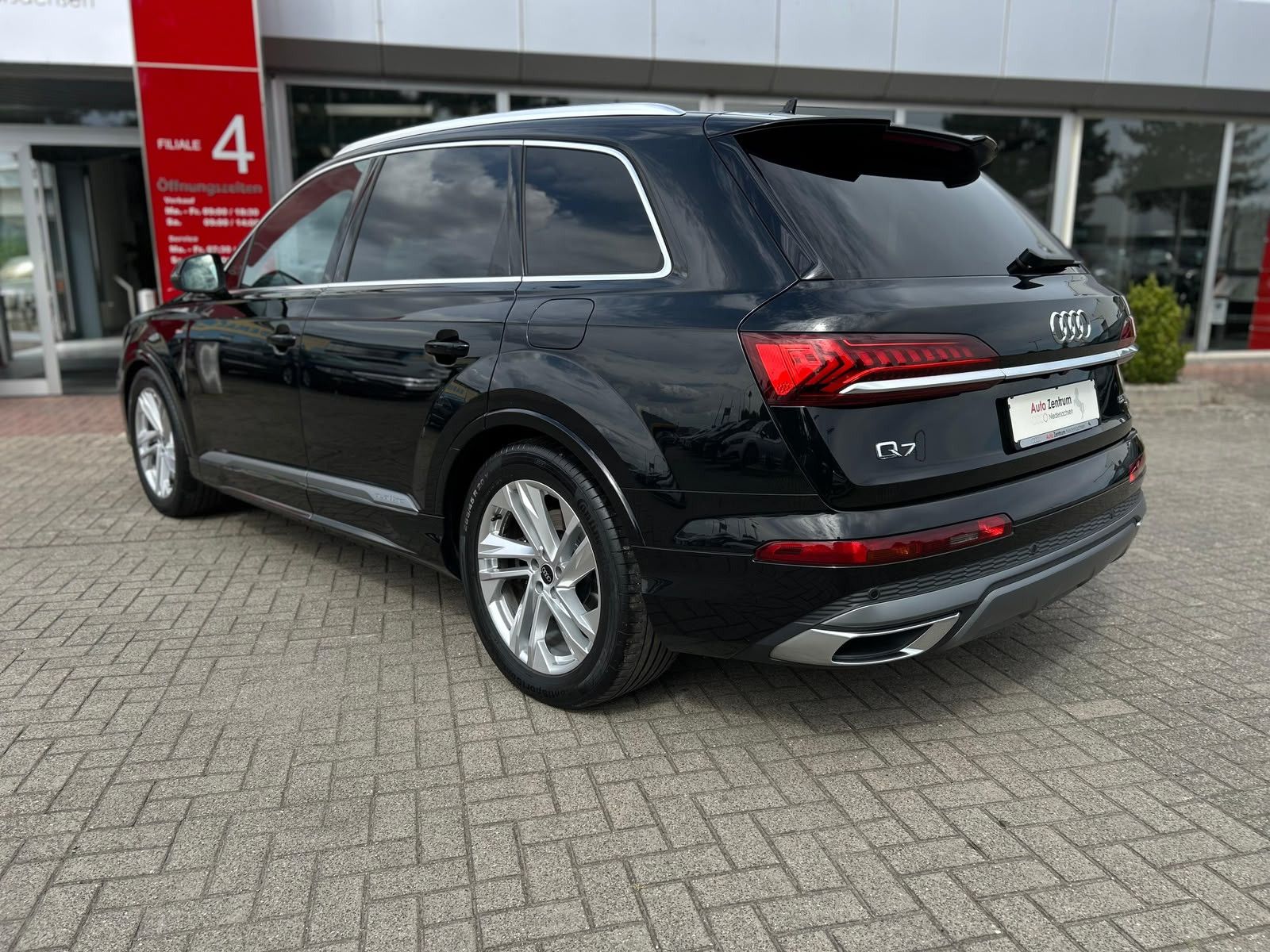 Audi Q7 55 TFSI e quattro S line foto 5