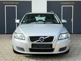 Volvo V50 Kombi 1.6D Drive Kinetic*Navi*Klima*Xenon*SH - gebrauchte Volvo V50 aus dem Jahr 2010