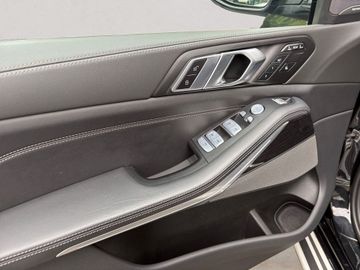 BMW X7 - 10