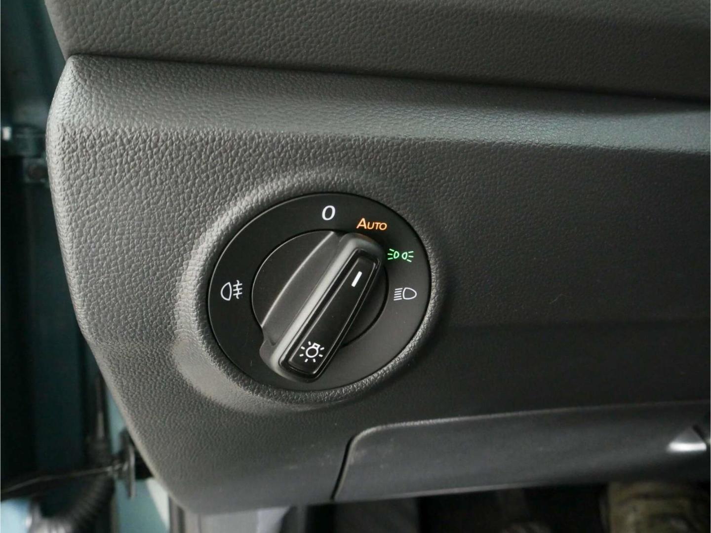 Volkswagen T-Roc 2.0 TDI Life 6-Gg. NAV/LED/AHK, миниатюра 26