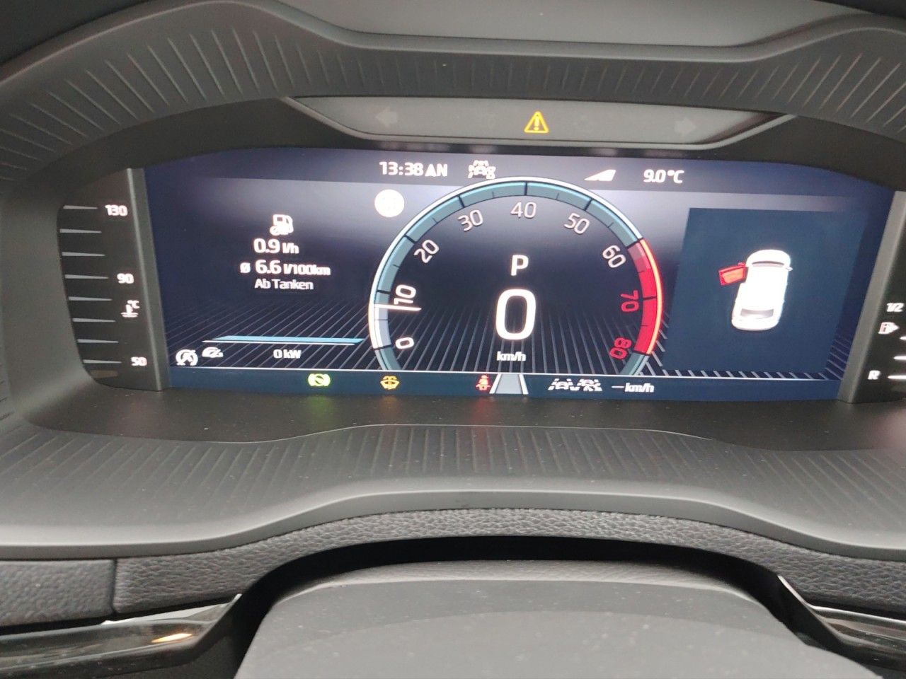SKODA Karoq Selection Style TSI DSG – 5 Jahre Garantie - Bild 12