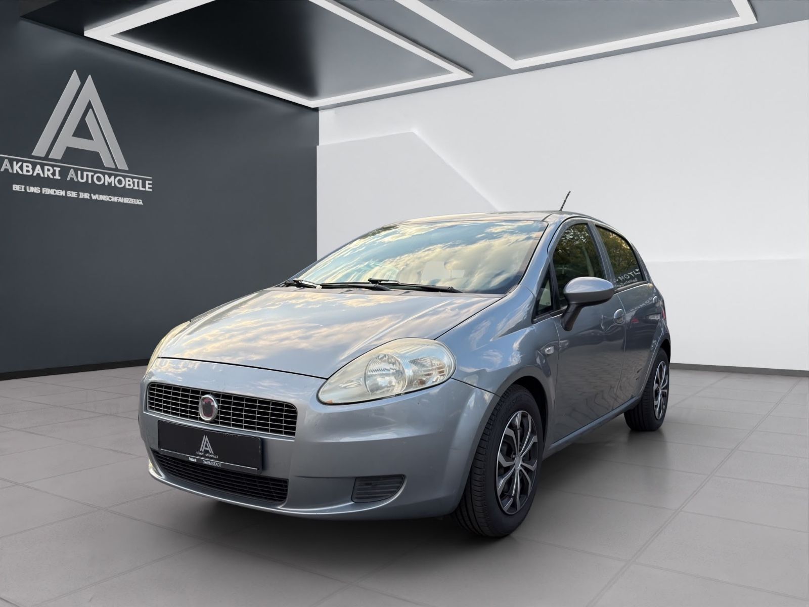 Fahrzeugabbildung Fiat Grande Punto 1.4*77PS*TÜV*Neu*Klimaanlage*