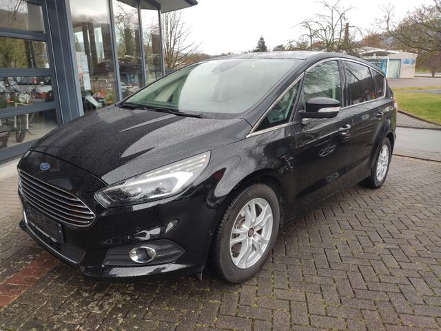 Ford S-Max S-MAX Titanium Automatik 7 SITZER