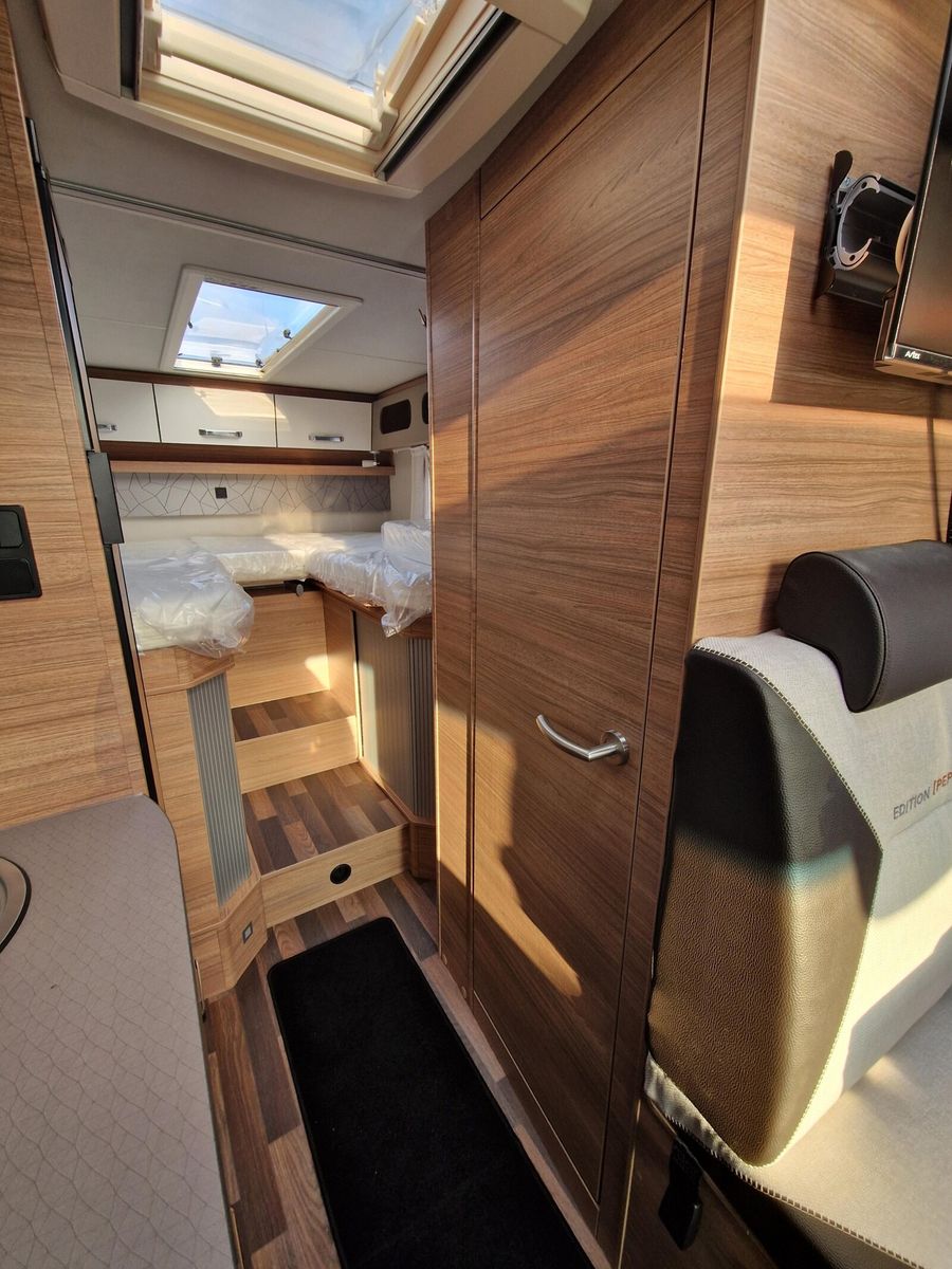 Fahrzeugabbildung Weinsberg CaraCompact MB EDITION PEPPER 640 MEG