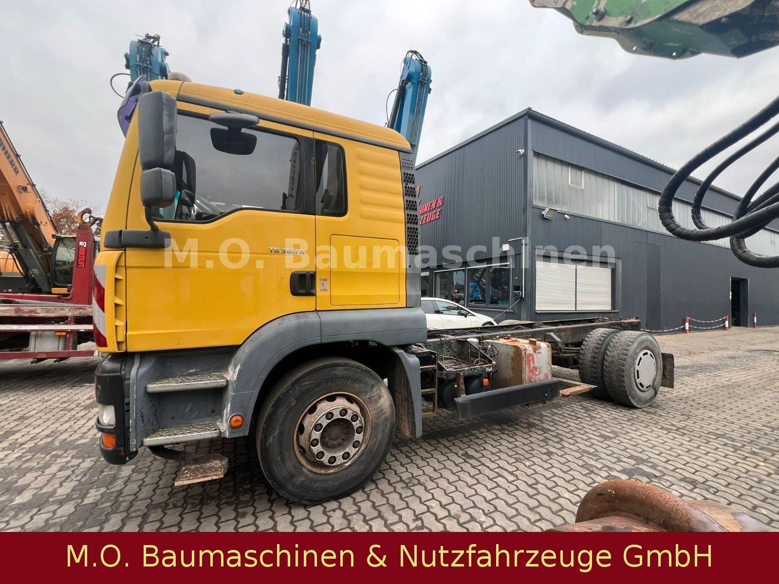 Fahrzeugabbildung MAN TGA 18.360 / Chassis / AC / Blatt/Blatt