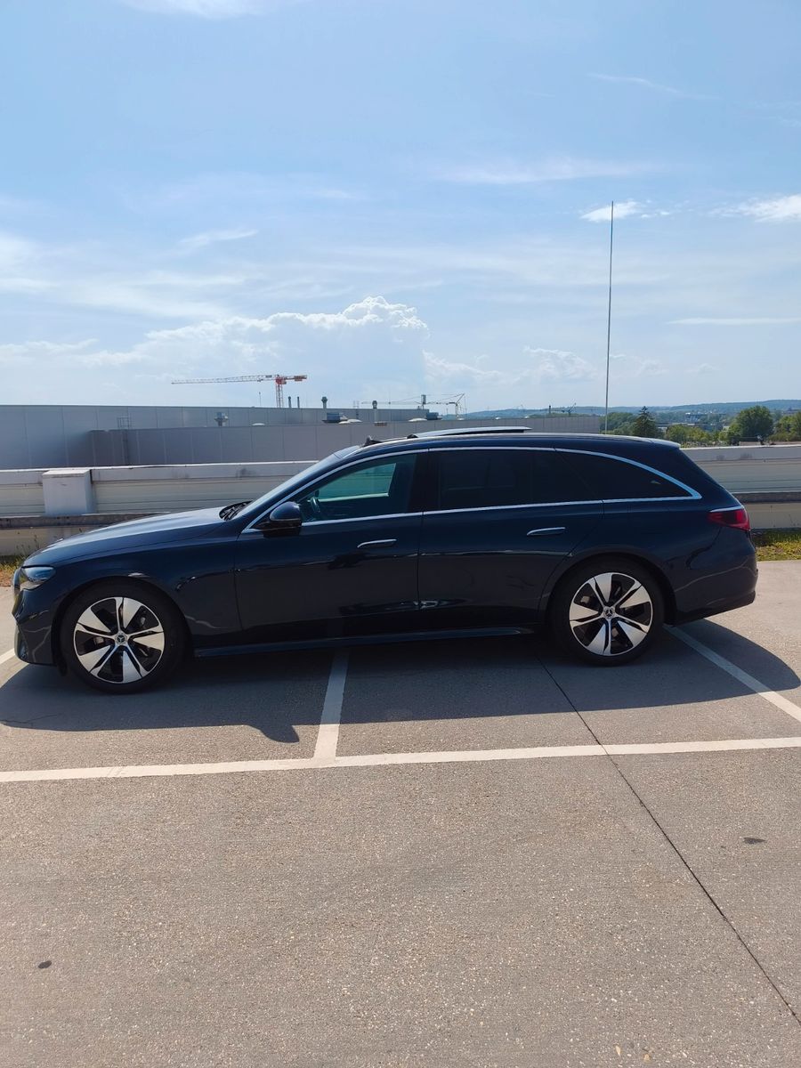 Mercedes-Benz E 300 de Avantgarde Advanced Plus Pano 360ćKamm foto 2