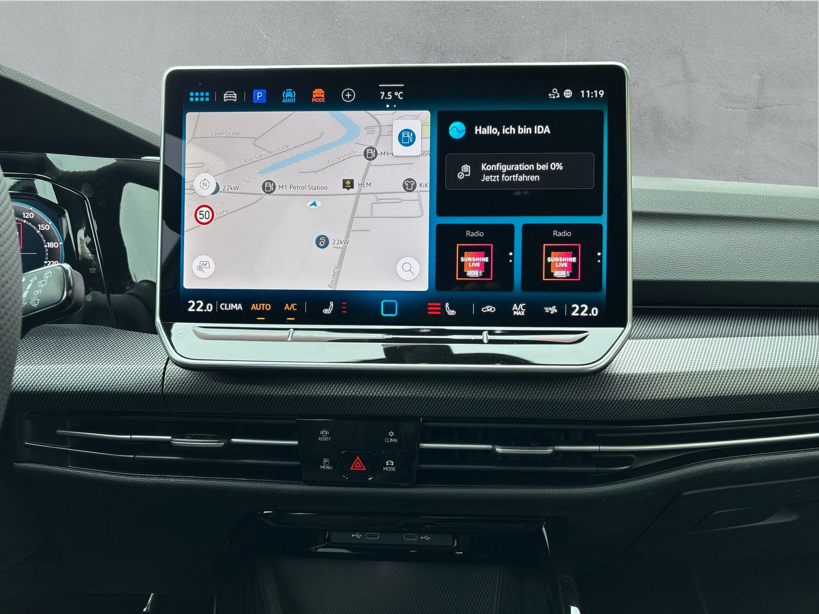 Fahrzeugabbildung Volkswagen Golf R-Line 1,5 eTSI 110kW 7-Gang DSG