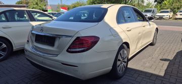 Mercedes E 200 - 5