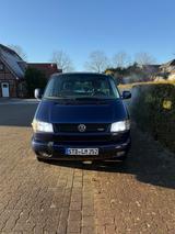 Volkswagen T4 Caravelle/WoMo/2,5 TDI/151PS/Ausbau/Solar/Hec - VW T4 Caravelle mit Schiebedach