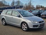Ford Focus Turnier Ghia/Klima/2.Hand/PDC/Garantie - Ford Focus aus 2006: Ghia