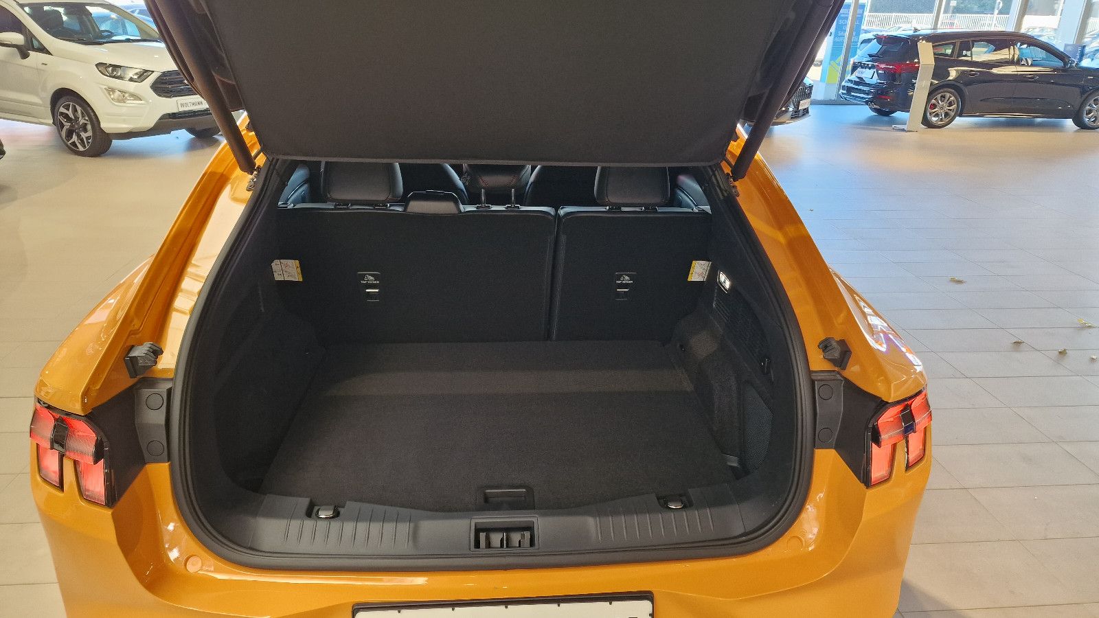 Fahrzeugabbildung Ford Mustang Mach-E AWD