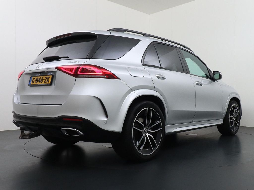 Mercedes-Benz GLE 300 d 4MATIC AMG Premium Plus | luftfederung