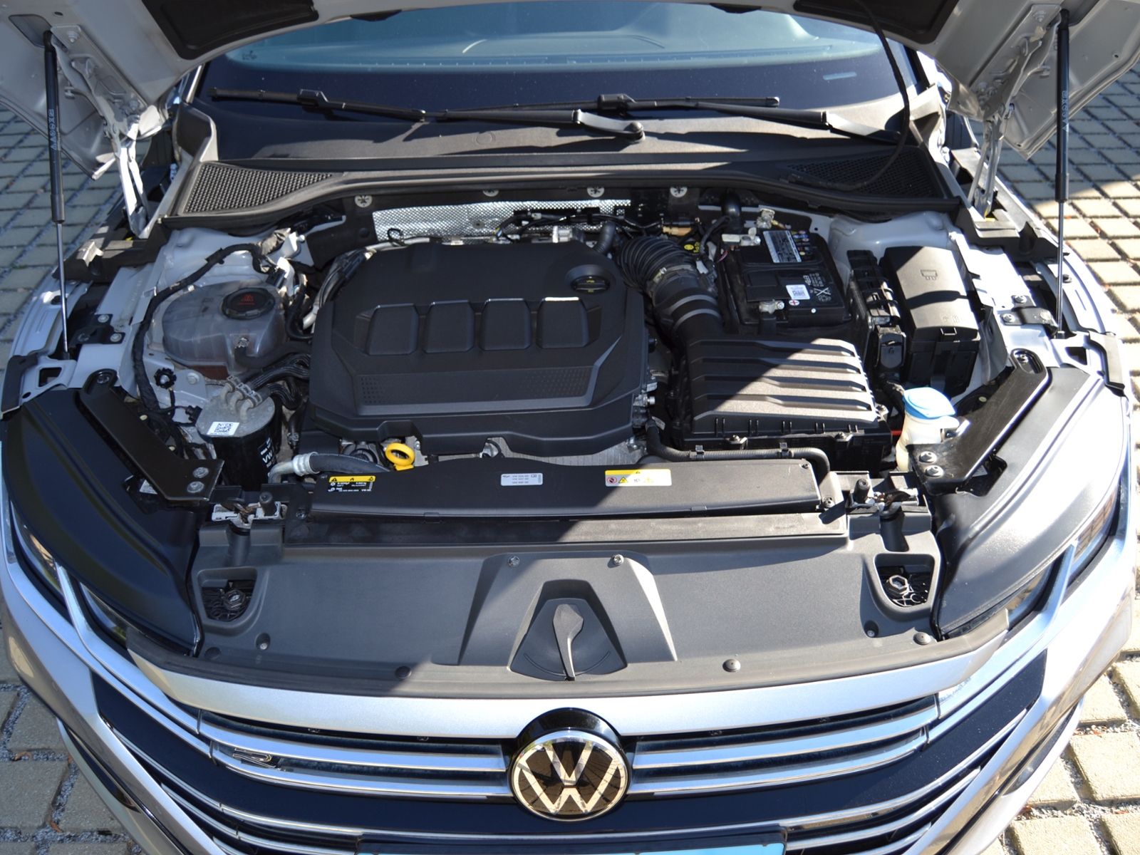 Arteon SB 2.0 TDI 200 PS 4M DSG R-Line VOLL/AHK/