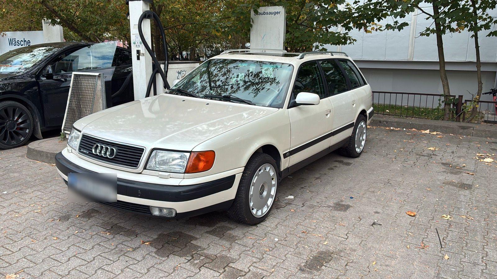 Audi 100