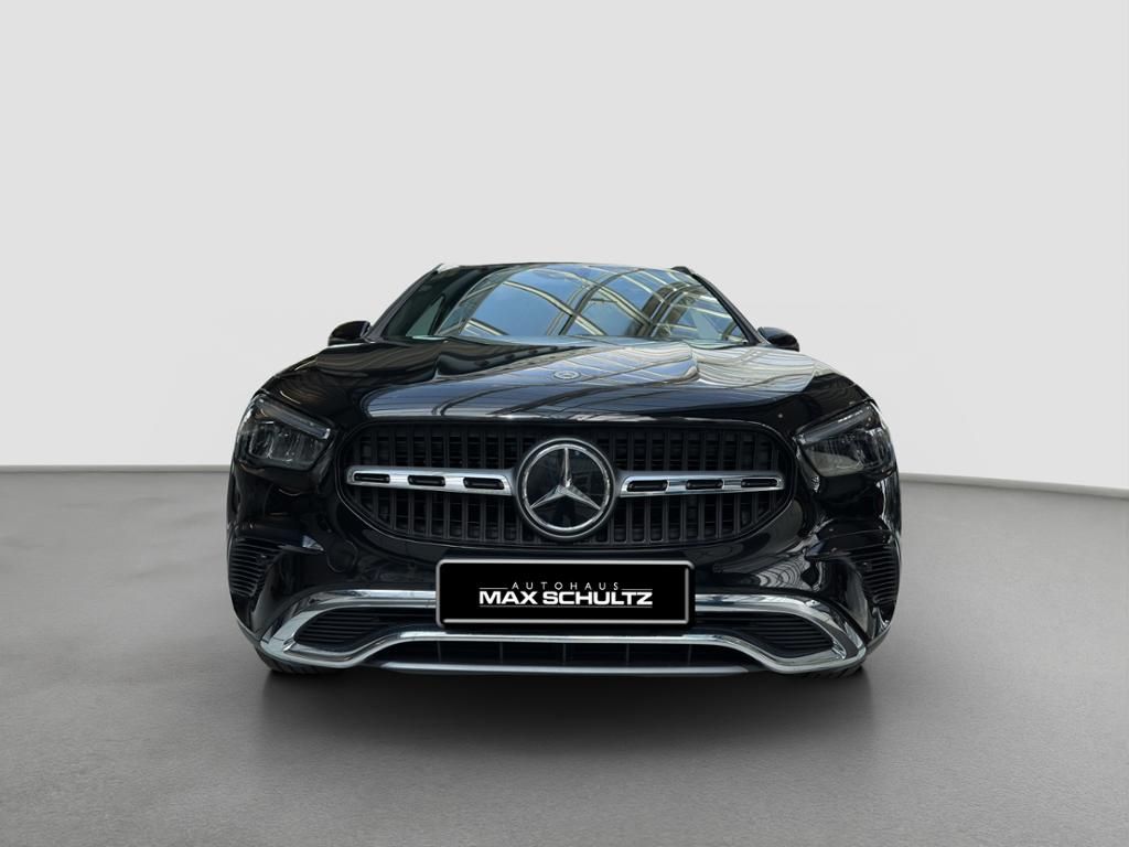 Fahrzeugabbildung Mercedes-Benz GLA 200 d LED*ParkAss*SpurH*el.Heck*PDC*RFK*AHK