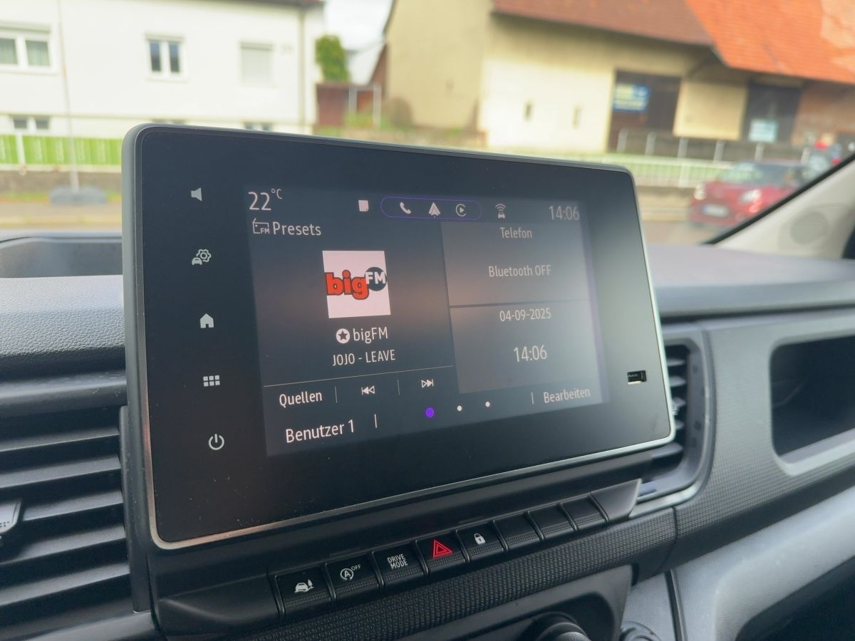 Fahrzeugabbildung Renault Trafic Kasten L1H1 2,8 t dCi 150 EDC EPH Tempom.