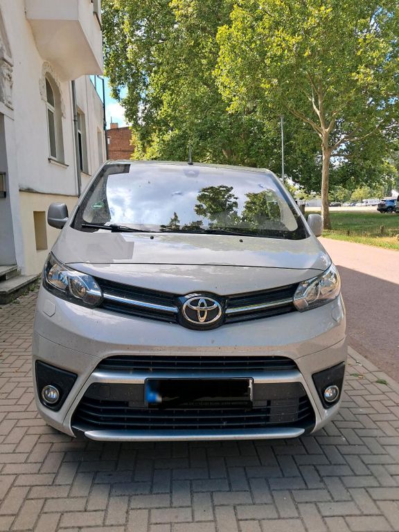 Image of Toyota Verso