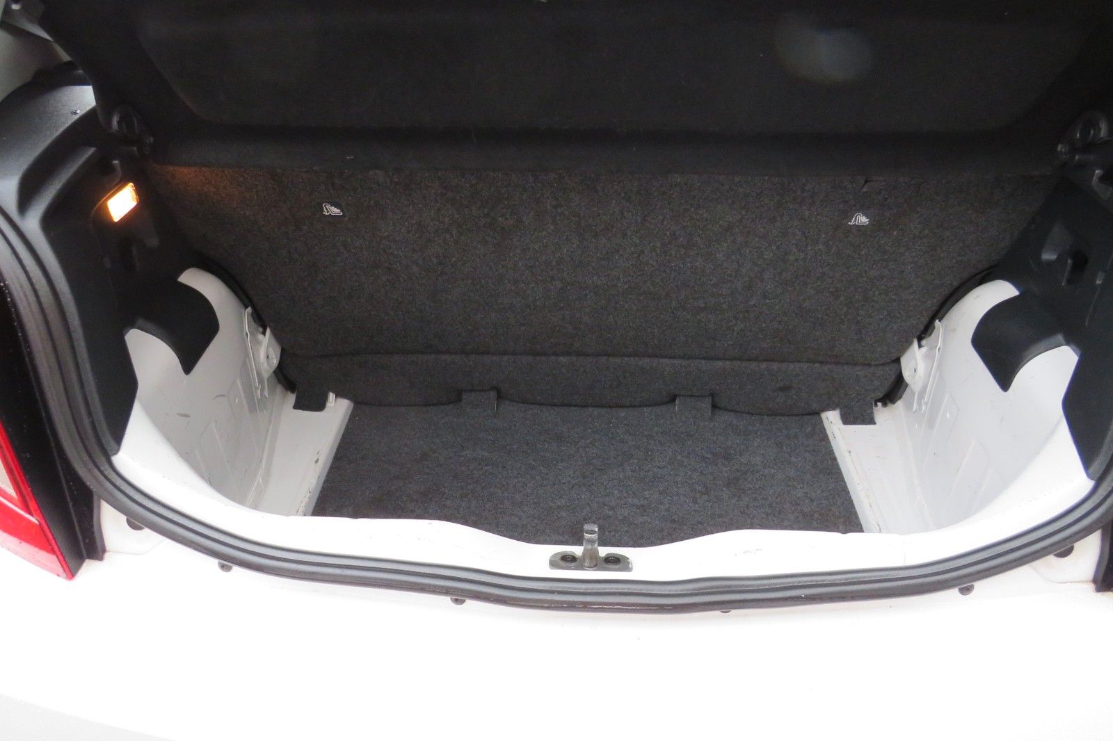 Fahrzeugabbildung SEAT Mii Style 4-TÜREN KLIMA ZV EFH TELVOR 1.HAND