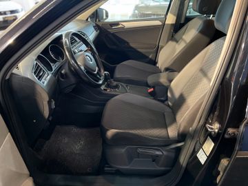 Volkswagen Tiguan - 12